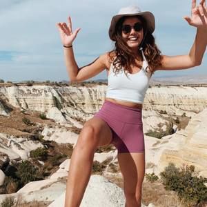 Meet your Posher, Alicia